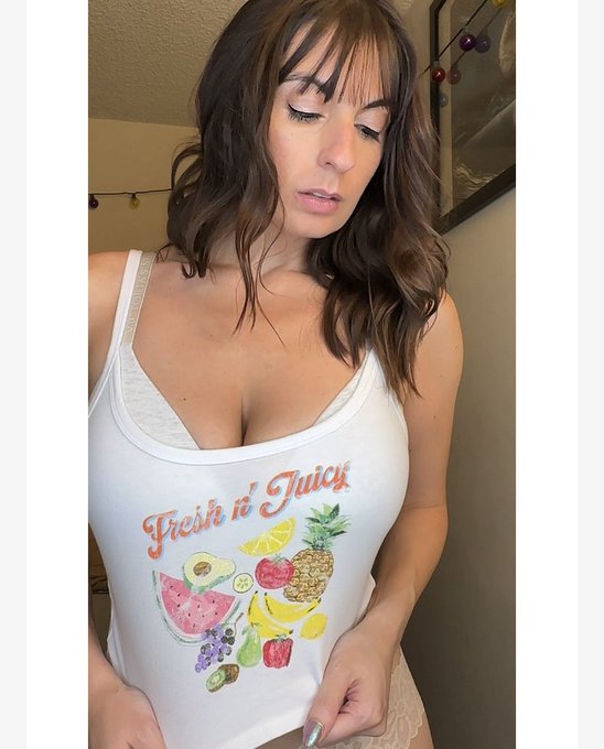 Fresh n&rsquo; Juicy @VictoriasSecret @VSPINK @Forever21 #f21xme #victoriassecret #vspink #shirt #fresh #juicy<a class="tags" target="_blank" title="On Twitter" href="/?out=eyJ0eXAiOiJKV1QiLCJhbGciOiJIUzUxMiJ9.eyJpYXQiOjE3MjA1MTI1MDYsImlzcyI6InR3cG9ybnN0YXJzLmNvbSIsIm5iZiI6MTcyMDUxMjUwNiwiZXhwIjoxNzUyMDQ4NTA2LCJyZWRpcmVjdF91cmwiOiJodHRwczovL3R3aXR0ZXIuY29tL1ZpY3Rvcmlhc1NlY3JldCJ9.pKpAF1YFh5QHqS_si054c9P2eWrSP-GLVqLwZHtv6JYO7tURWIVkwMSjcrFl4Ch1wx3Bnr6ByDQywFCOpDgdPw">@VictoriasSecret</a><a class="tags" target="_blank" title="On Twitter" href="/?out=eyJ0eXAiOiJKV1QiLCJhbGciOiJIUzUxMiJ9.eyJpYXQiOjE3MjA1MTI1MDYsImlzcyI6InR3cG9ybnN0YXJzLmNvbSIsIm5iZiI6MTcyMDUxMjUwNiwiZXhwIjoxNzUyMDQ4NTA2LCJyZWRpcmVjdF91cmwiOiJodHRwczovL3R3aXR0ZXIuY29tL1ZTUElOSyJ9.fXsLdn6dbFhI-aGh9j8Ucj9lLa9vaHFAthfL_6AfhspmvLJYaUHL3BwCZSPz_gRFz3trs26xq6vH6ULAxiG4oQ">@VSPINK</a><a class="tags" target="_blank" title="On Twitter" href="/?out=eyJ0eXAiOiJKV1QiLCJhbGciOiJIUzUxMiJ9.eyJpYXQiOjE3MjA1MTI1MDYsImlzcyI6InR3cG9ybnN0YXJzLmNvbSIsIm5iZiI6MTcyMDUxMjUwNiwiZXhwIjoxNzUyMDQ4NTA2LCJyZWRpcmVjdF91cmwiOiJodHRwczovL3R3aXR0ZXIuY29tL0ZvcmV2ZXIyMSJ9.U7TIfFtP8x8GE86m5jelLbTqQq9NtLmeGkHTSIhdJlBHoCEG8DxjT1F9cRTiAZx4VM2mxDXPwUkXy128XOIG0g">@Forever21</a><a href="/tag/apple"class="tags"><span>#apple</span></a><a href="/tag/fruit"class="tags"><span>#fruit</span></a><a href="/tag/makeup"class="tags"><span>#makeup</span></a><a href="/tag/peach"class="tags"><span>#peach</span></a><a href="/tag/victoriassecret"class="tags"><span>#victoriassecret</span></a>