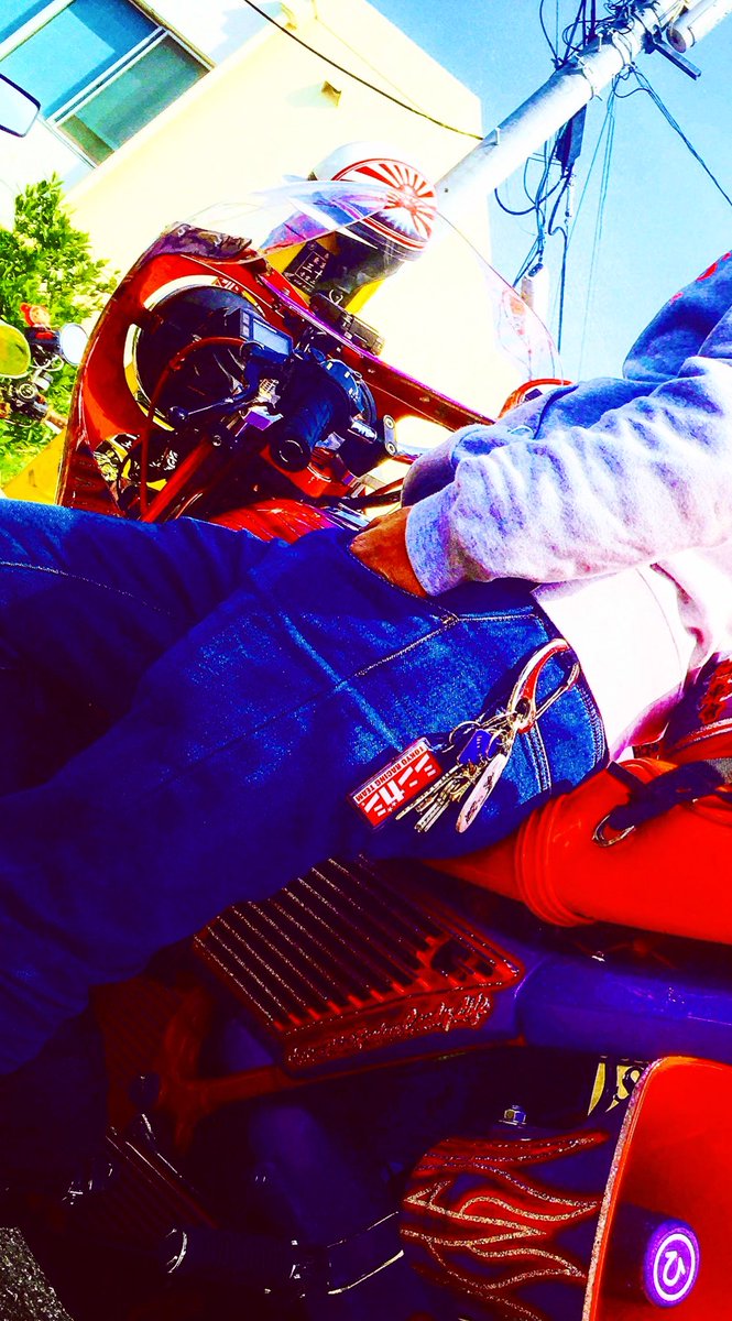 初心に戻りシンガシステッカーの通常版をまた作った

20年近く前に作ったステッカーが今だに1番欲しがられる

作っても一瞬でなくなるのがコレ

と言う事でプレゼント企画

いいね、リポスト、フォローして頂いた方の中から5名様へプレゼント!!

締切は7月10日です!!

皆様是非ご参加下さい!!