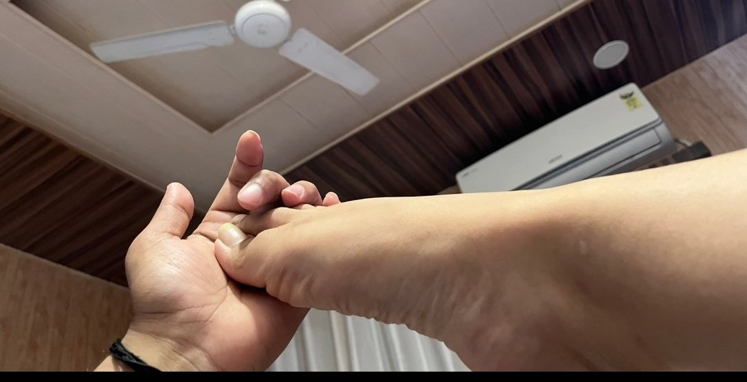 Abirayoberoy's tweet photo. Born under this feet
living under this feet
 &amp; Wish to die under these feet 
Take it or leave it 
Upto u kuto 🐶 🐷 https://t.co/nLyJIqYaha