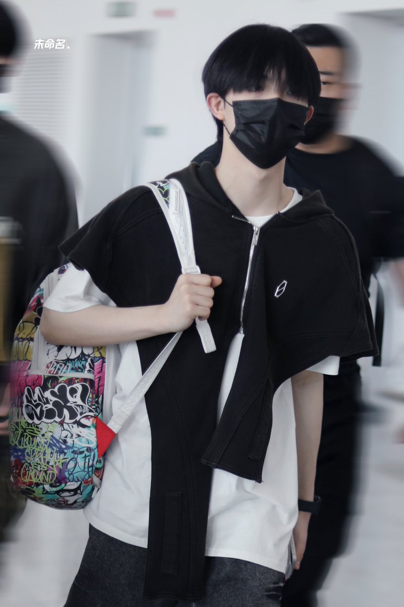Undefined_SU's tweet photo. #suxinhao 𝐗𝐢𝐧𝐡𝐚𝐨'𝐬 𝐒𝐭𝐲𝐥𝐞 𝟎𝟓𝟔 #苏新皓 #苏新皓suxinhao https://t.co/d9tejU4oi2
