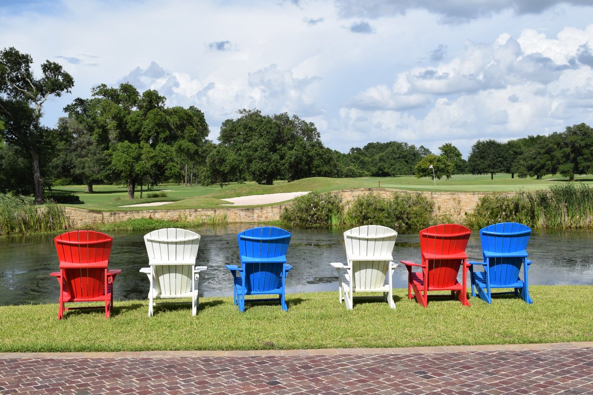 Pull up a chair and watch the Fireworks with us, today and tomorrow! 🎆 #independenceday