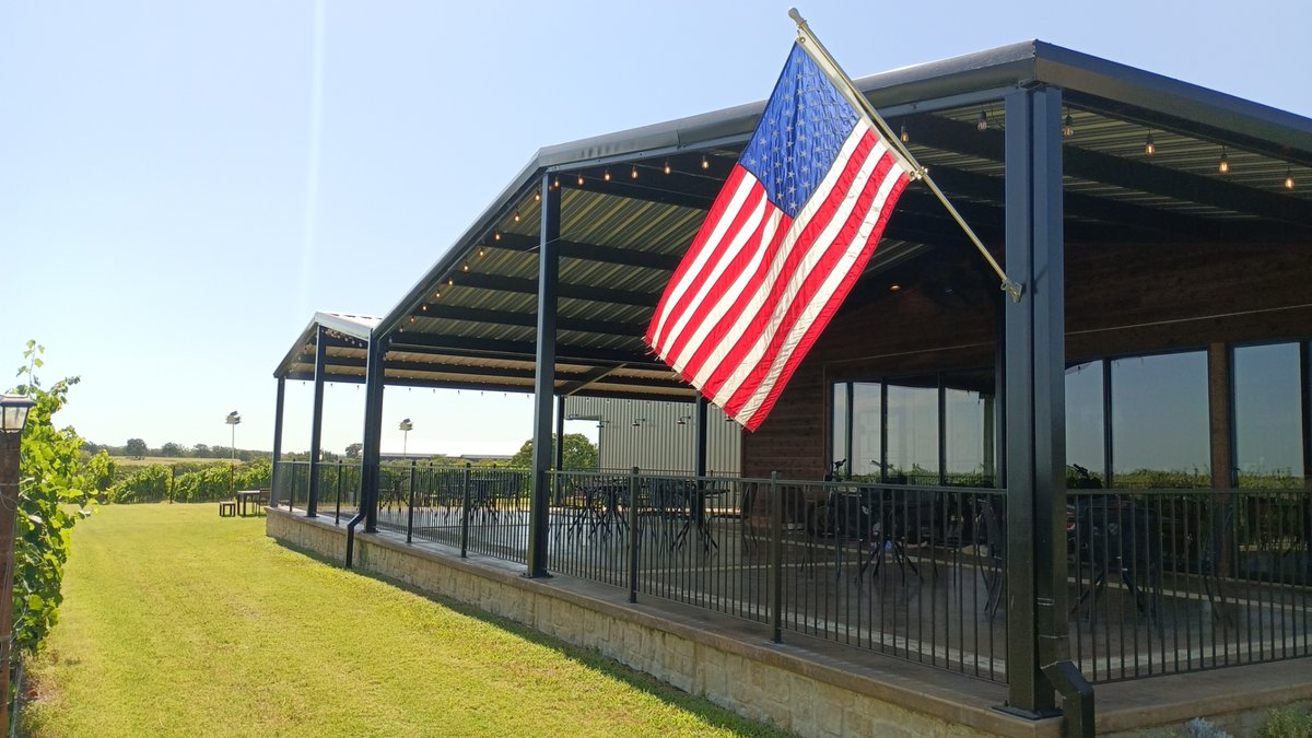 ArcheWinery's tweet photo. Happy Independence Day! We are open today noon-6, with $1 hotdogs and live music from 1-4
#archewinery #independenceday #saintjo #northtexaswinecountry #wine #hotdogs #livemusic #txwine #youdontwanttomissthis https://t.co/sOcdjfRLct