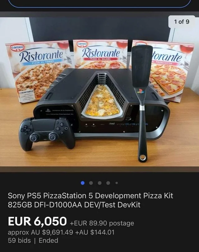 consolevariant's tweet photo. Someone sold a PS5 Dev kit as an "PlayStation Pizza kit"  and it worked.. it was sold for 6K

High likely to avoid being delisted from Sony from selling his development kit https://t.co/UZMatNEvoC