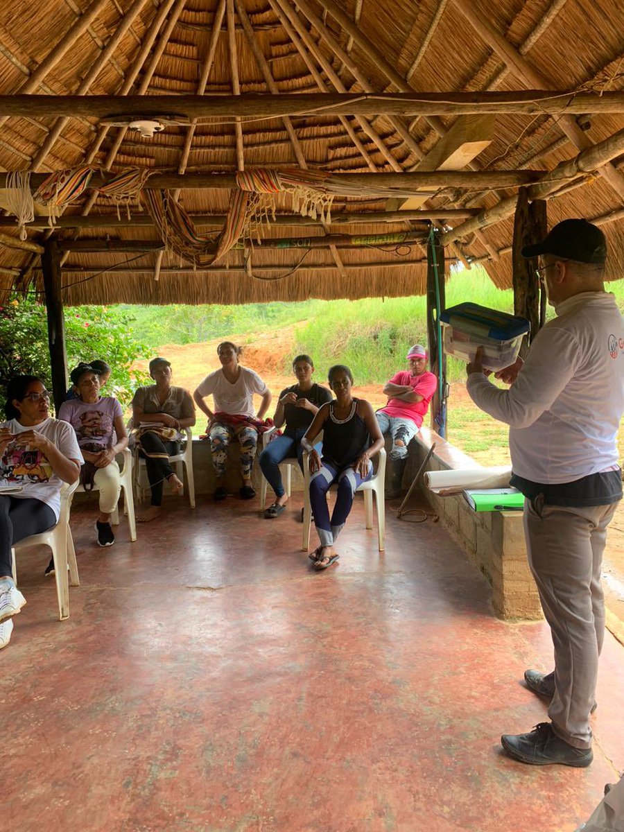 genvalsas's tweet photo. Nuestro equipo llega donde las oportunidades son escasas, estamos presentes donde nos necesitan. @USAID_Colombia @Mineros_sa #PlanSororo #Equidad #ComunidadesResilientes #DesarrolloSocial https://t.co/qNg5RwQMfd