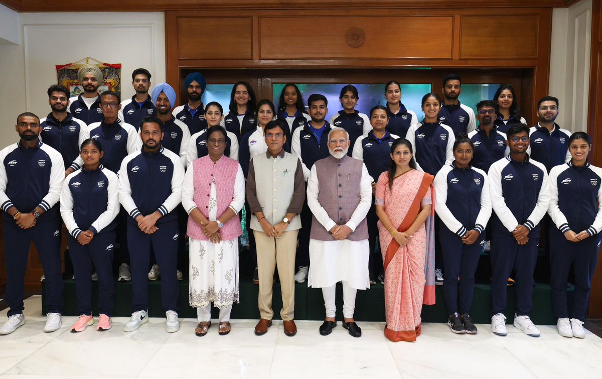 BJP4Delhi's tweet photo. Glimpses from PM Modi's inspiring interaction with the Indian contingent heading to Paris for the Olympics. 🇮🇳🥇

#Olympics #Paris2024 https://t.co/zg92whR6u2