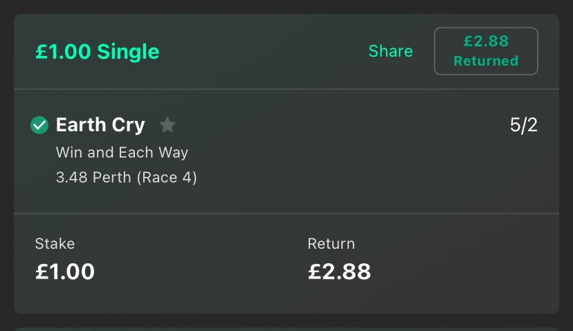 GitliGaming's tweet image. . @bet365 how comes my horse racing winners today are not paying out at the odds I placed the bets on? I know this is t exactly big money stakes but I’d like to get paid out correctly. In both of these you can see the returns don’t match the odds.