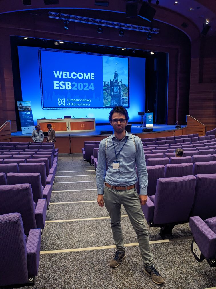 Our colleague Jan Hinrichsen attended the ESB conference in Edinburgh, Scotland, where he presented his research on "Viscoelastic Region-Specific Inverse Parameter Identification for Human Brain Tissue." 🧠📊
#ESBConference #BrainResearch #TeamBrainiacs
