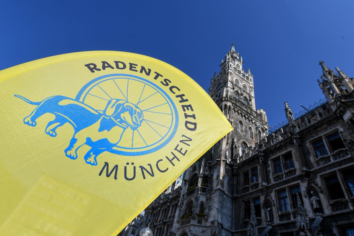 Wir haben noch viel vor. Wir bleiben dran. Wir können nicht anders. Für Euch, für uns und für unsere Stadt.

radentscheidmuenchen.de/der-radentsche…