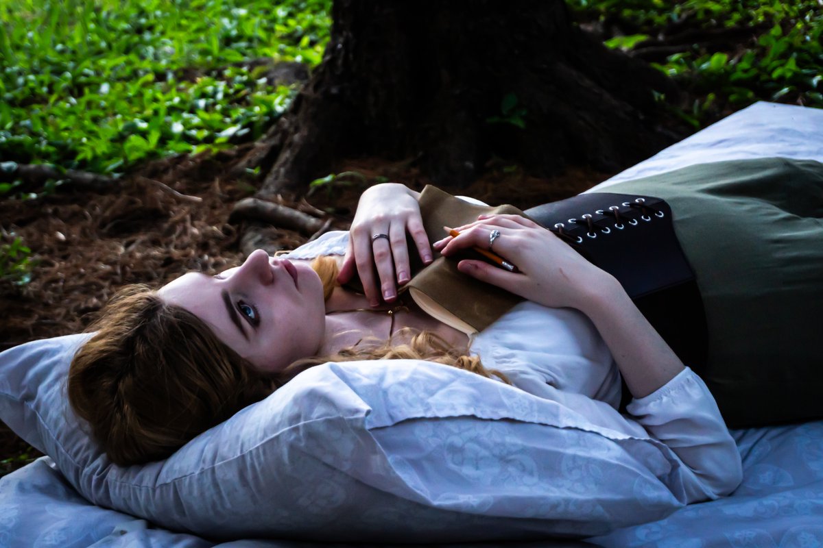 BardBarracks's tweet image. It's going to be another great night to come see Romeo and Juliet! There are only two more chances to see this touching tragedy! Saturday is calling for rain, so why not make tonight the night you enjoy this magical experience? You don't want to miss it!