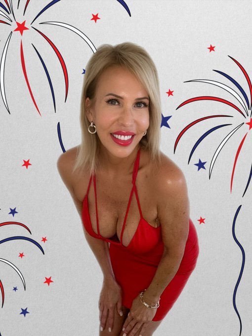 Happy 4th of July!  XOXO 💋  #JulyFourth #Happy4thofJuly #redwhiteandblue #onlyfanspromotion  https://t<a href="/tag/julyfourth"class="tags">#JulyFourth</a><a href="/tag/happy4thofjuly"class="tags">#Happy4thofJuly</a><a href="/tag/redwhiteandblue"class="tags"><span>#redwhiteandblue</span></a><a href="/tag/onlyfanspromotion"class="tags"><span>#onlyfanspromotion</span></a>