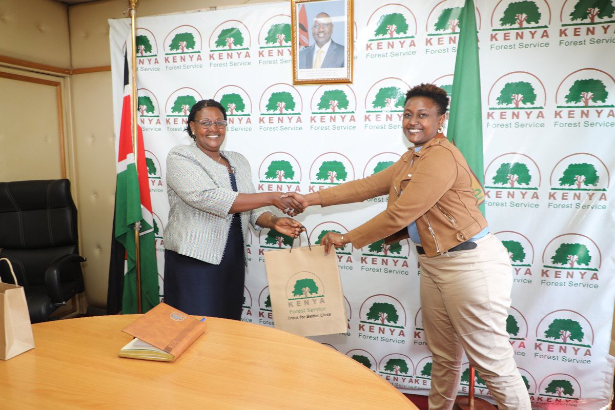 KeForestService's tweet photo. Kenya Forest Service (KFS) and Family Media will collaborate in the production a television programme focusing on environmental conservation and climate change that will involve secondary school students in Nairobi County. https://t.co/9jiPVHRhsm