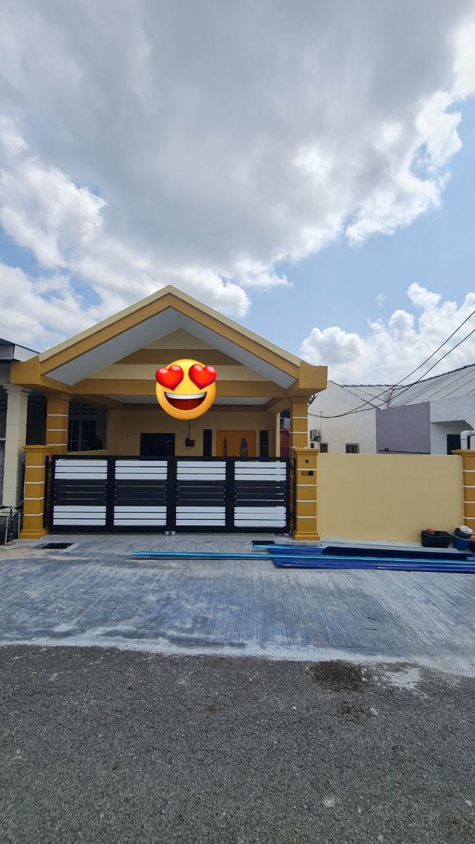 afzanproperty's tweet photo. Ni ada 1 rumah subsale baru renovate dekat Desa Rhu Sikamat. 

Tak yah risau da takut terbeli rumah yang banyak rosak, kena baiki itu ini. 

Yang ni settle semua da. 🤩

Geng geng yang bakal/dah bersara boleh settle down dekat area sini.💕 https://t.co/qRuJ4dJA22
