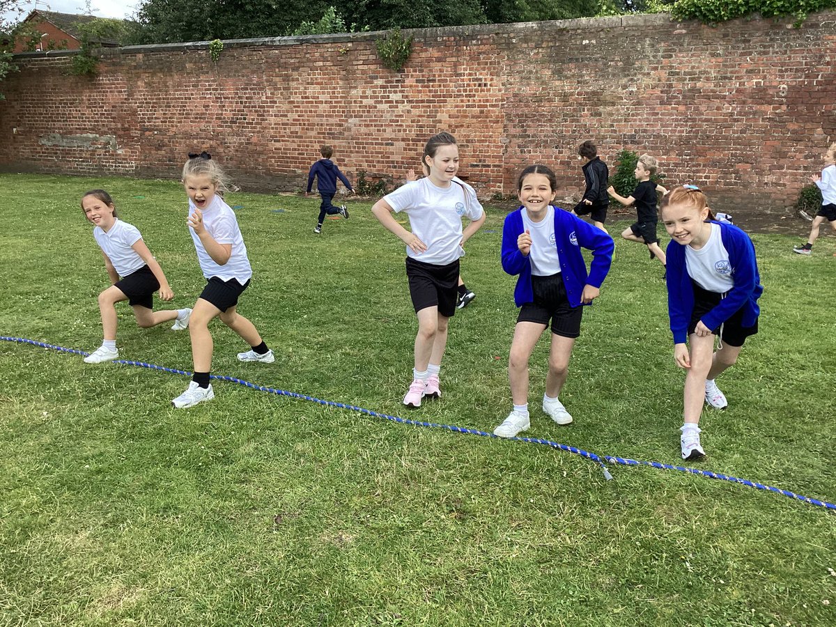 Miss Hardman 3H tweet media