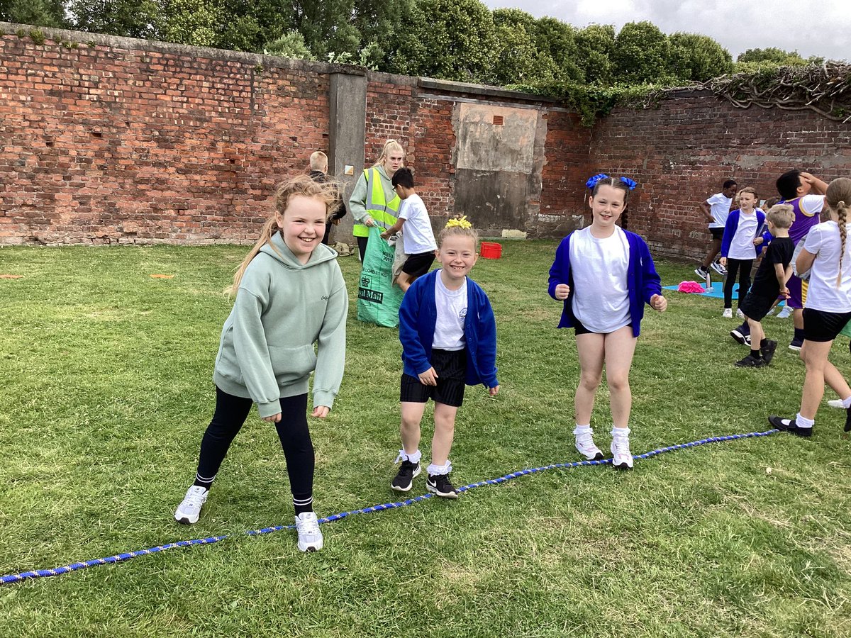 Miss Hardman 3H tweet media