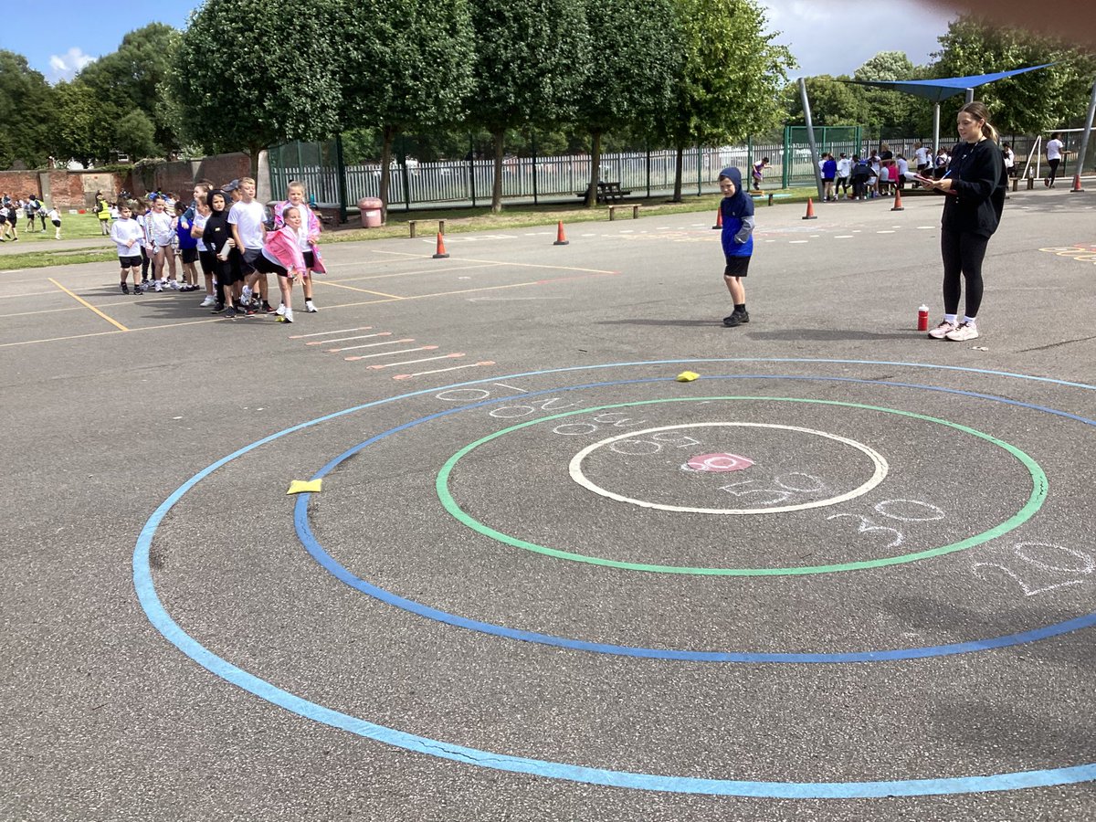 Miss Hardman 3H tweet media