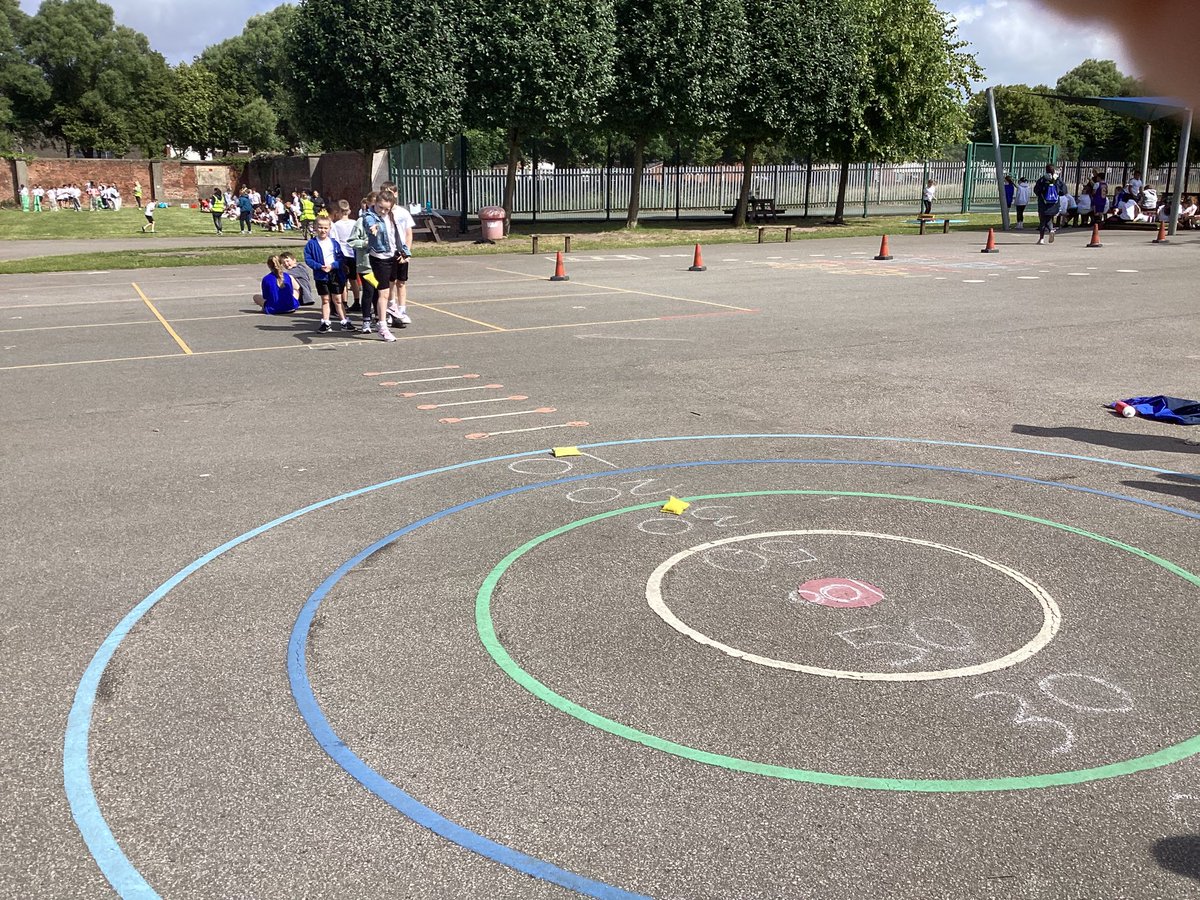 Miss Hardman 3H tweet media