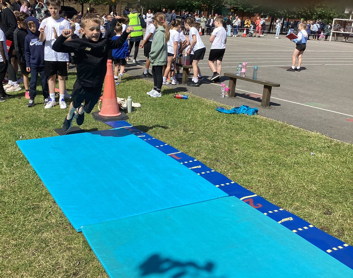 Miss Hardman 3H tweet media