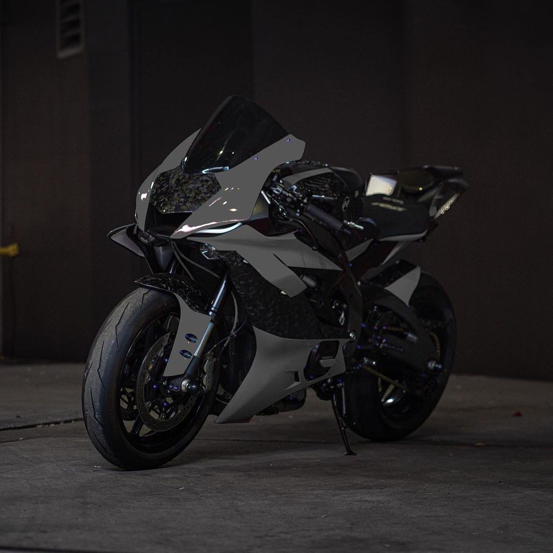 Yamaha R6 Black Colour