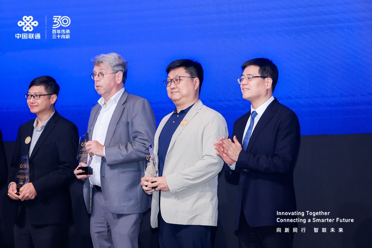 Vodafone Carrier Services tweet media