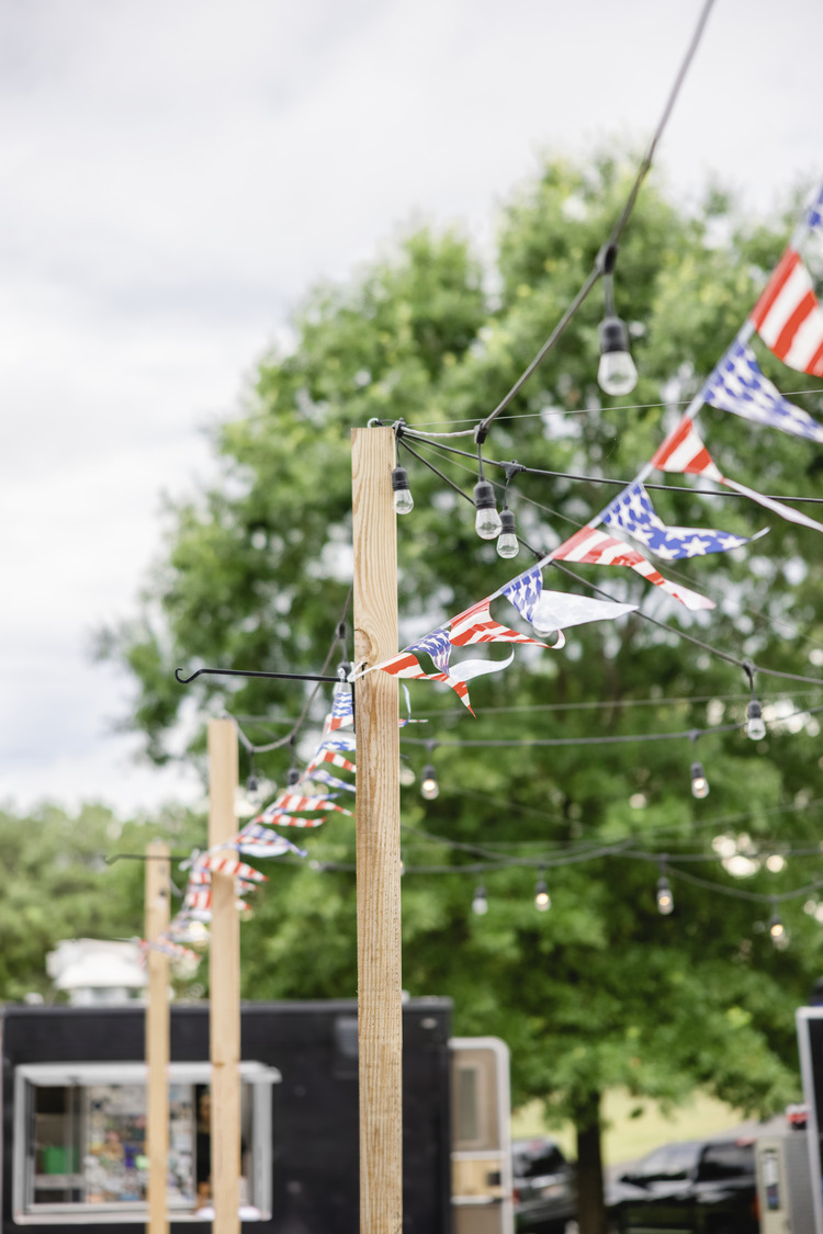 Stars and stripes 🇺🇲 Wishing you a safe and happy Fourth of July!

#workenvironmentsthatinspire #independenceday #fourthofjuly