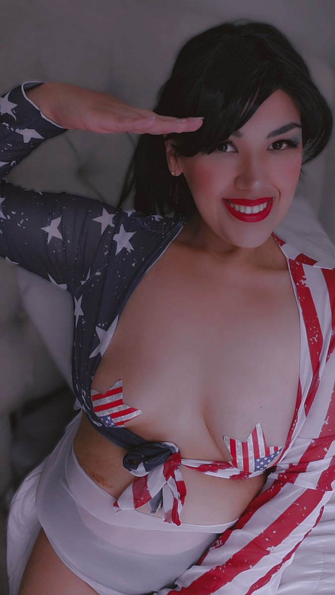 Mrsagrsub's tweet photo. Happy 4th of July 🎆🎇

#RedWhiteAndBlue #IndependenceDay #FourthOfJuly #Merica #AmericanPride #onlyfans #onlyfansgirl #onlyfansmodel #subscribe #theunitedstatesofamerica https://t.co/POlRkYrW0e