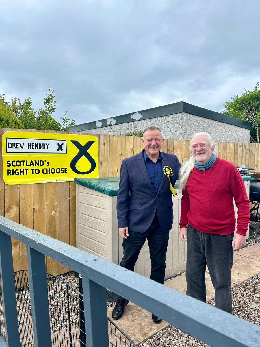 Brilliant sign Tommy - thanks for your support 😀#VoteSNP #ActiveSNP