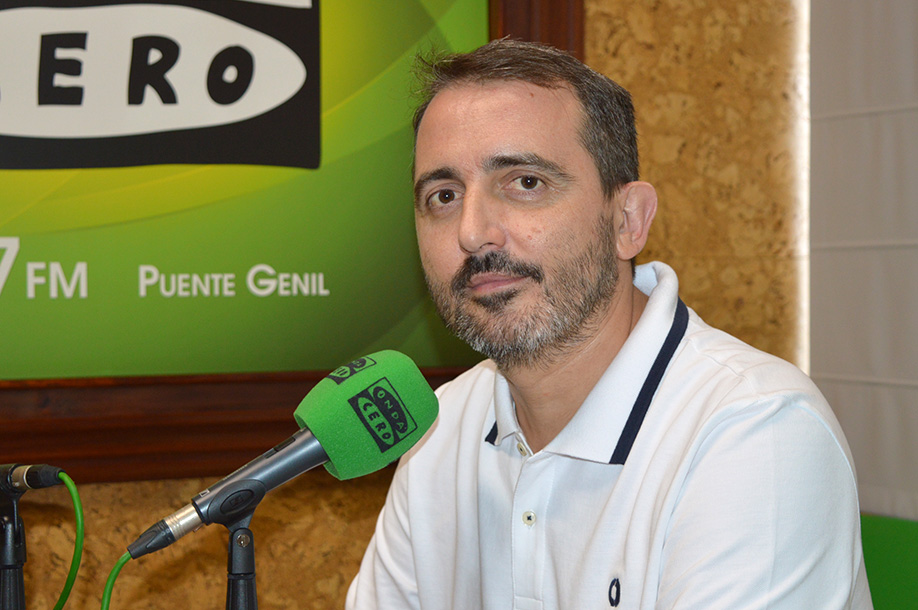 Ya en #podcast la entrevista con el nuevo presidente de <a href="/ComercioPG/">Comercio PuenteGenil</a>, Carlos Cañamero.

👇👇👇
ondaceropuentegenil.es/noticias/item/…
👆👆👆