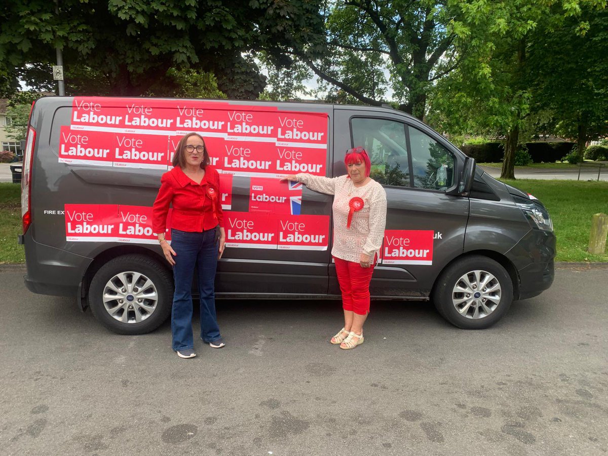 LabourInStone's tweet image. Give us a wave if you see us out and about and you want Change!
