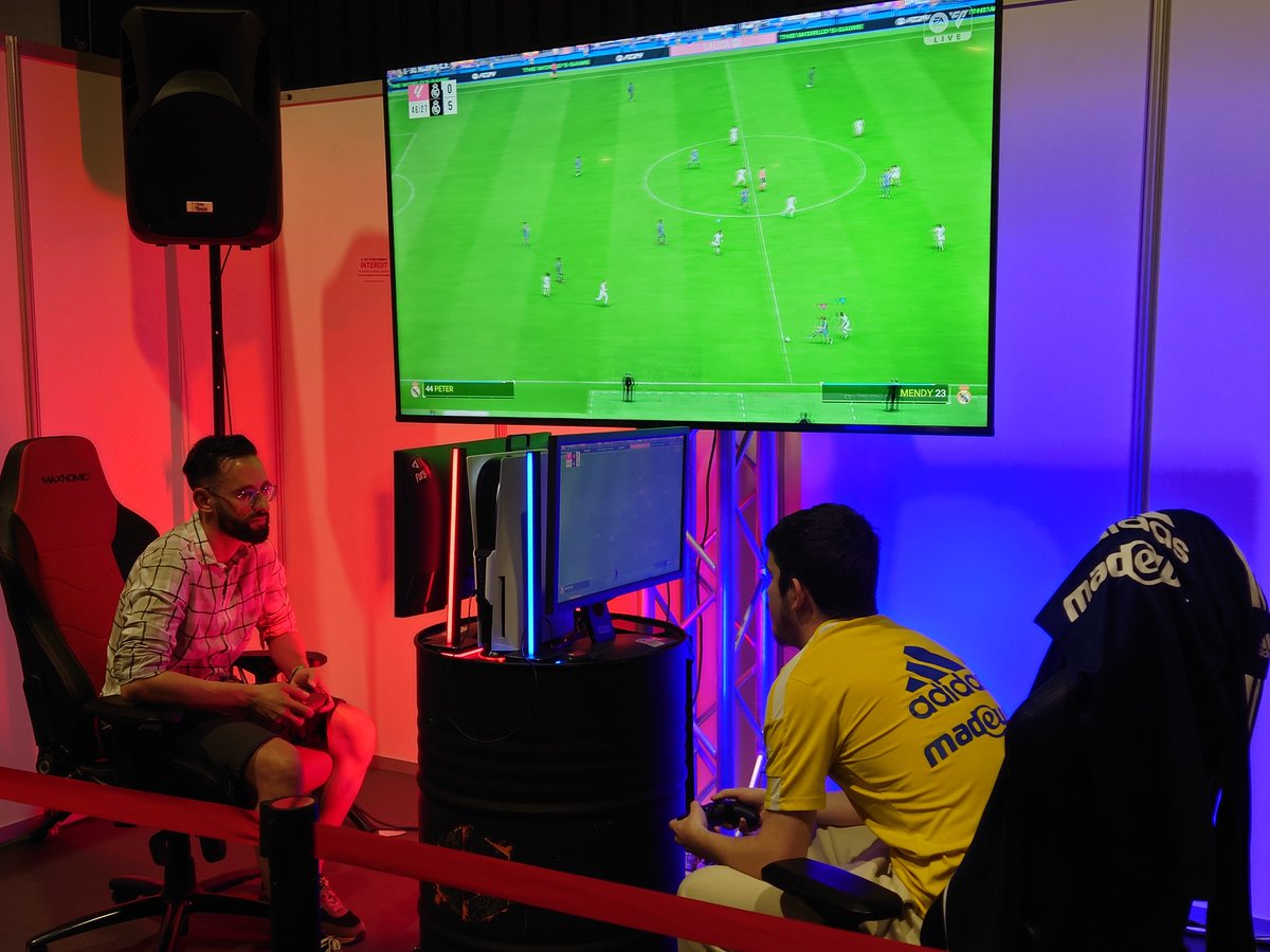 FuryVS_'s tweet photo. 🏆😱 Vainqueurs des tournois du @JapanTours37 🔥
🚗 #MarioKart8
🏆 MK Lonaïsse
🥈 Points Reaper
🥉 Grimm
4. Otsoa
✊ #StreetFighter6
🏆 BB44 Gabou
🥈BB44 @TessTary
🥉 @JoannyMyakyo
🥊 #Tekken8
🏆 @Nigno_Tk
🥈 Luffy
🥉 Kamujin
⚽ #FC24
🏆 @_Cocorr_
🥈 Grimm
🥉 Ibra
#Furyvs https://t.co/uH7ZI5NDMd