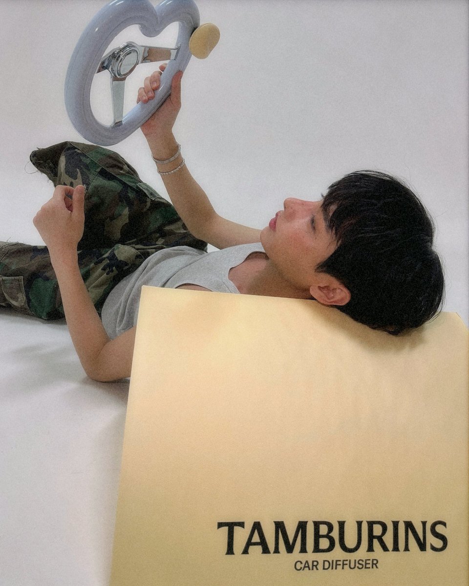 atpdumpp's tweet image. Tamburins Car Diffuser x Gun Atthaphan 🫶🏻 🔮 🫐 ✨️

#TAMBURINS 
#TamburinsCarDiffuser 
#Cardiffuser #BIGALICO

#กันอรรถพันธ์  
#GunAtthaphan