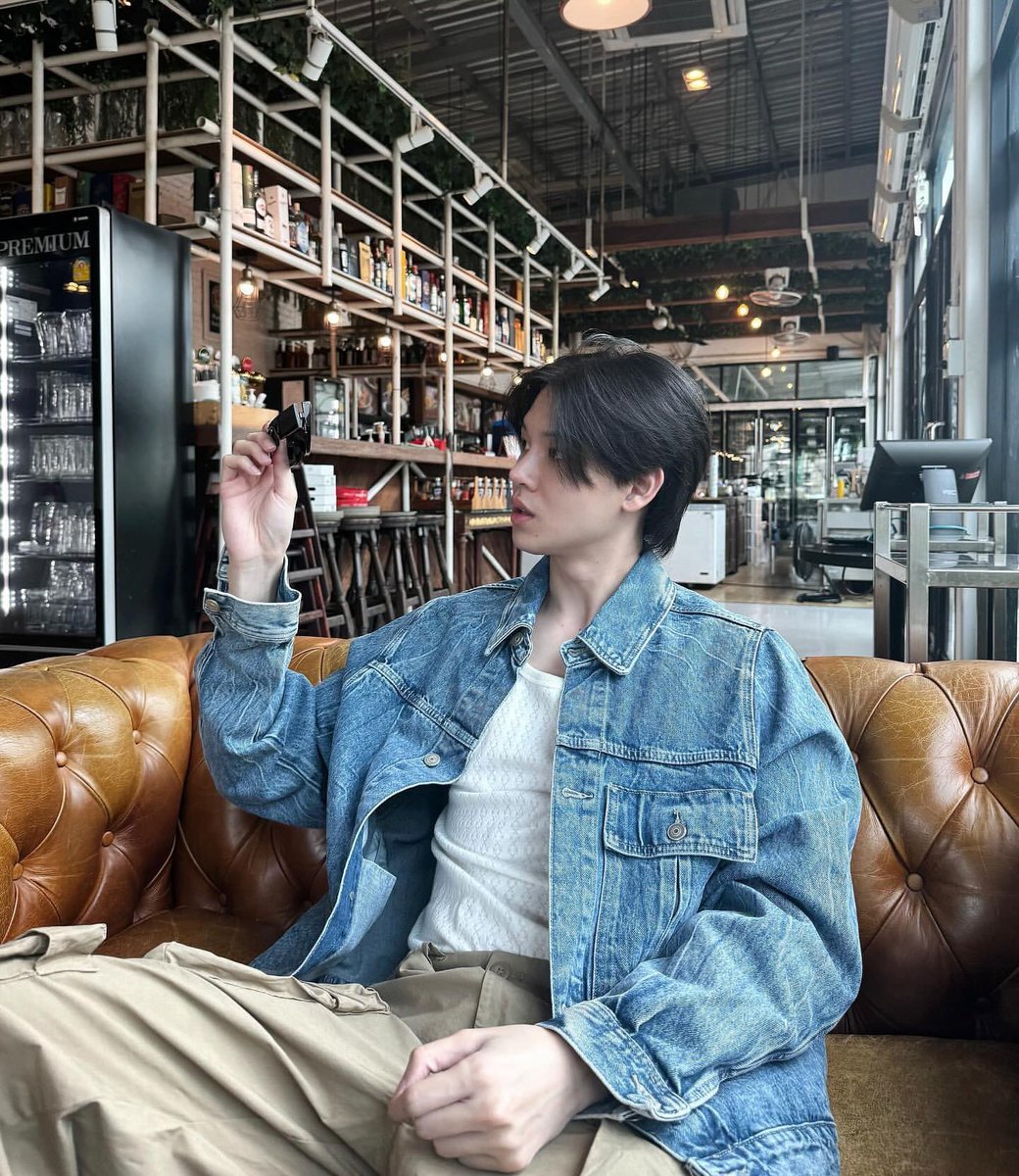 TheoryofYinWar's tweet photo. IG yinyin_anw 

หยิ่นเสื้อยีนไม่ใส่เกงยีน👖🌊

#หยิ่นวอร์ #yinyin_anw @yinyin_anw https://t.co/ScpTfxEjZC