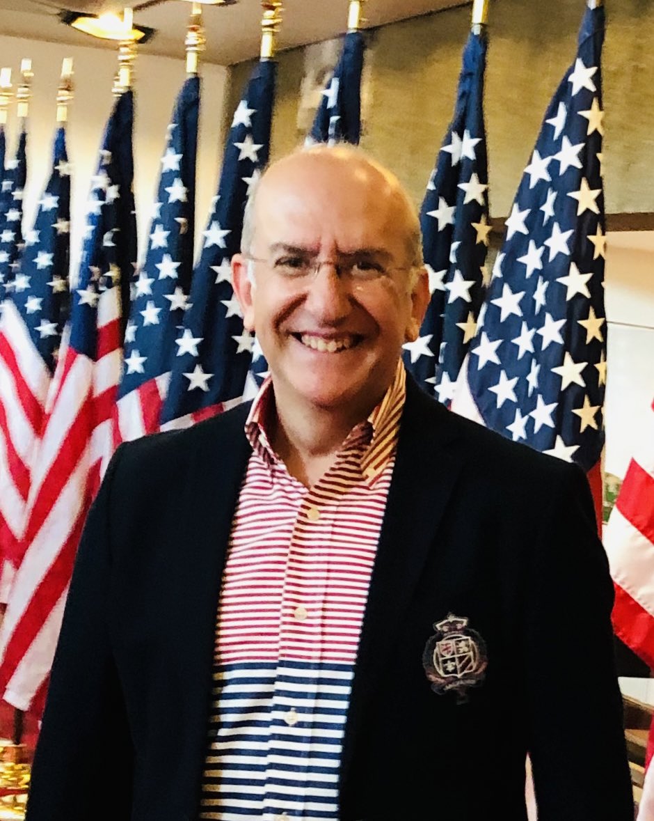 antoinetayyar's tweet photo. Happy 🇺🇸ID4th to family and friends!
Critical time ahead of elections and very concerning debate.  What is wrong Amercia?!
Hoping what was said in the past still applies:
“There is nothing wrong with America that cannot be cured with what is right in America” (Bill Clinton). https://t.co/x9P314kn1k