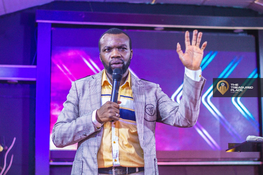 dexaint's tweet photo. I'm a Master Class of God's Creation.
I Am the Only Perfect Edition of Me of God's likeness. 
Not a Limited Edition but Only the Perfect Edition of Me.
No other Me Anywhere.
If you are looking for God's Edition, look no further because you have found One in Me.
This is Who I Am https://t.co/ep7fERJu5Q