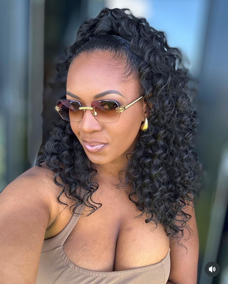 @stephodia_officiel wearing the EYE RELIGION - LUNETZ 302 YG Custom 😍 🔥 
.
#eyereligion #eyereligioneyewear #eyereligioncollection #eyereligionshades #eyereligioneyewearcollection #eyereligionsunglasses #lunetz302 #eyereligionlunetz302