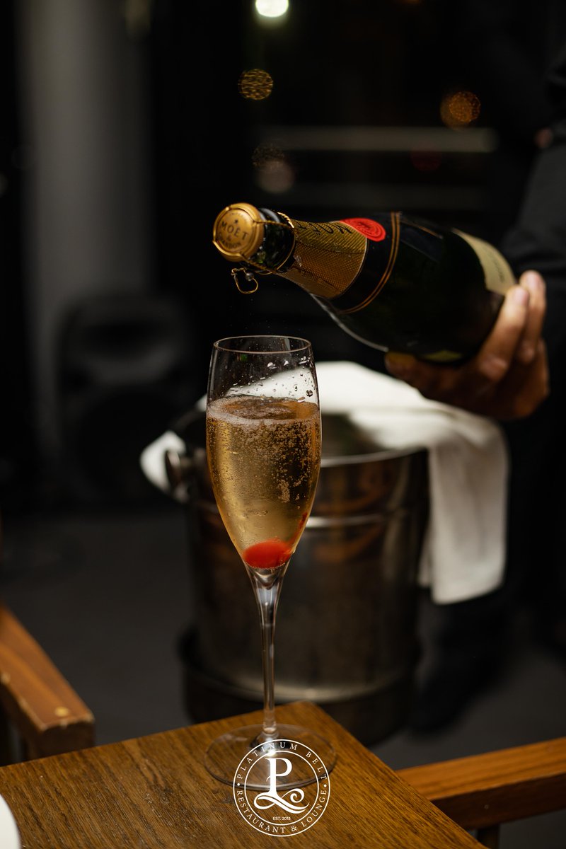 PlatinumBelt's tweet photo. What’s a fun weekend without sipping champagne at Platinum Lounge this Durban July? 🥂✨ 
#ChampagneDreams 

Book your table now to secure your spot:

📧 : bookings@platinumlounge.co.za
☎️ : 031 001 1486
📱 : 078 771 1156

Kindly : SHARE | LIKE | FOLLOW
@Platinumbelt_Umhlanga https://t.co/43mZOSpgVP