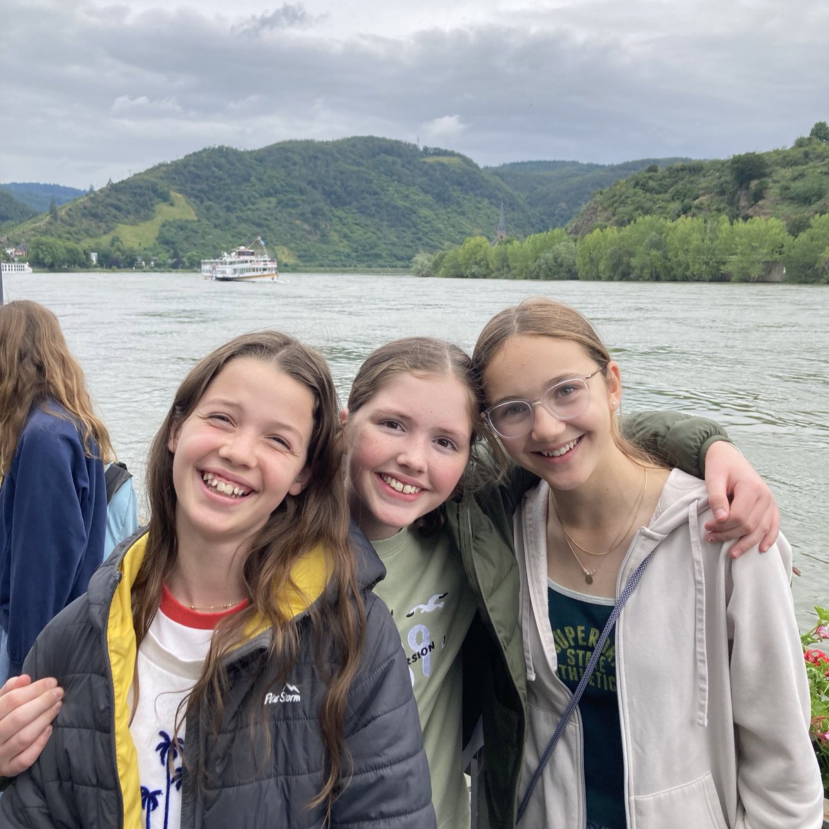 Emanuel_School's tweet photo. Year 7 pupils are having a fairy tale adventure in beautiful Rhineland ๐ฉ๐ช โจ
PS: Eltz Castle is definitely what inspired the ๐ฐ emoji! ๐
#FieldWeek #Rhineland https://t.co/jjtX1EmD4u