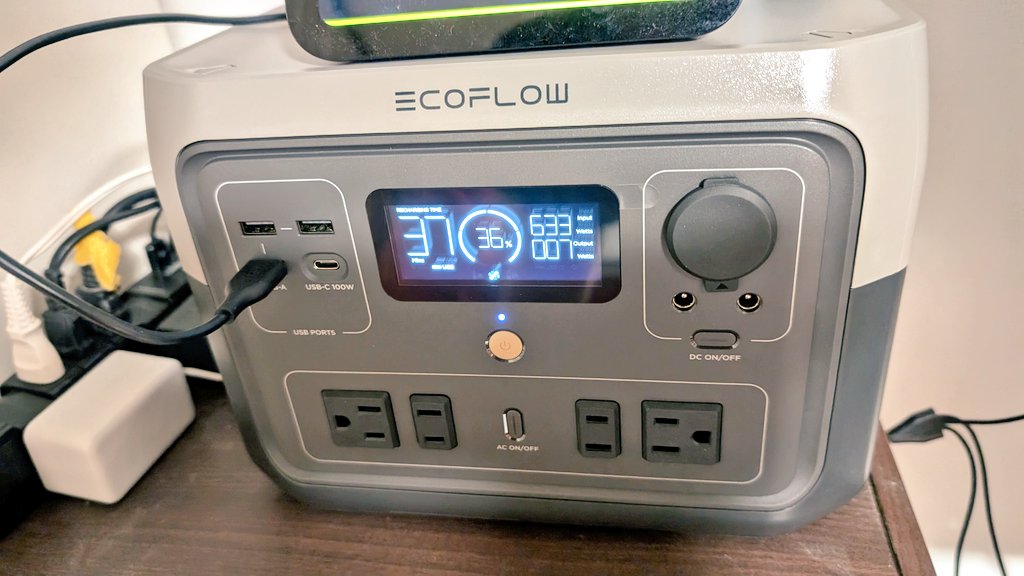 kazu5333jp's tweet photo. 災害対策用の500w系バッテリーが先々月にお亡くなりになって検討しておりました⚡
色々探していたところ、数量限定メーカー再生備品で見つけました💻
再生備品なので激安で美品♥
珈琲焙煎の換気システムにちょうどもってこいなんですよね👍
これから活躍してね😁
#EcoFlow
#RIVER2MAX https://t.co/qtTOYanPiw