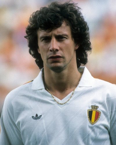 BelgiumTouch's tweet image. Michel Renquin (ex Diable Rouge et finaliste de l&apos;Euro 1980) : 

&quot;En Belgique, je n’ai vu personne pleurer. Ils sont rentrés au vestiaire et ils sont partis. Tu dois te donner à fond même si cela ne va pas bien. L’état d’esprit a bien changé par rapport à notre époque&quot;.

Via…