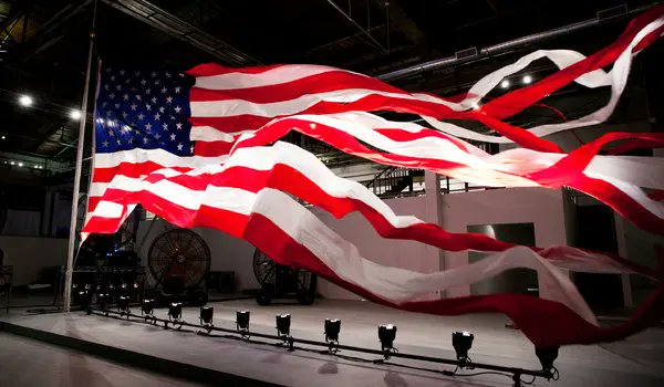 ElleryFoutch's tweet photo. "An act of enduring is…an ongoingness that's under stress: the flag is falling apart. Over time, the flag will simply open up, like a flower...A nation that decides that it is larger than justice… is like that mouse that believes it’s mightier than the moon...” William Pope.L https://t.co/aB54HAIIo9