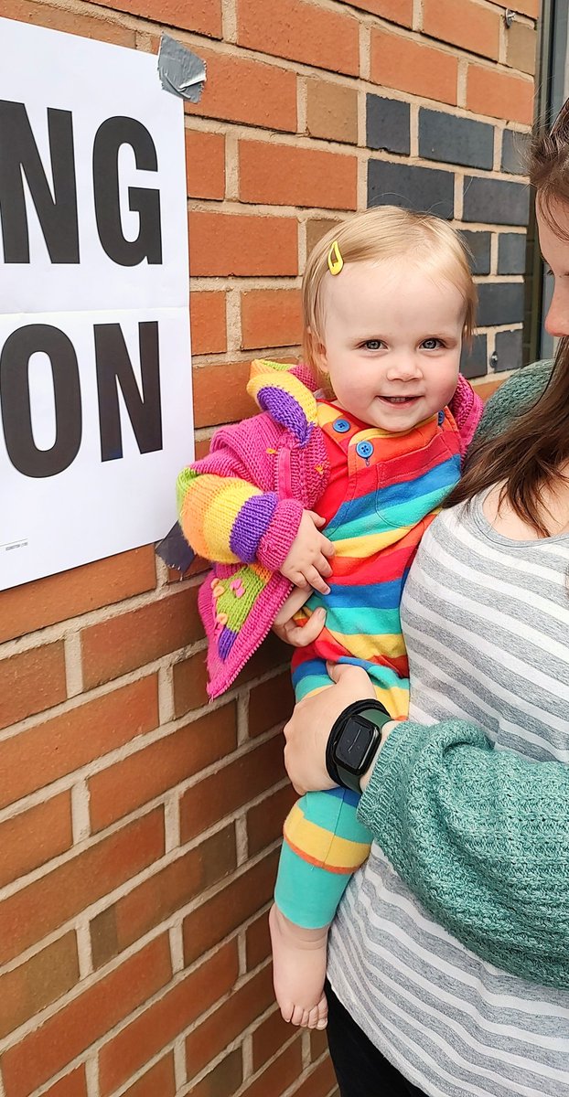 marc_parry's tweet photo. @Tim_Roca Thanks for coming to visit us and ask what concerned us in this campaign, we can't wait for you to get to work and make the country a better place for our daughter. https://t.co/pnV3GaEQud