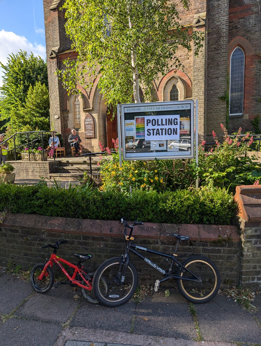 MartinDigon's tweet image. Go and vote. ID required, small wheels optional. #bikesatpollingstations