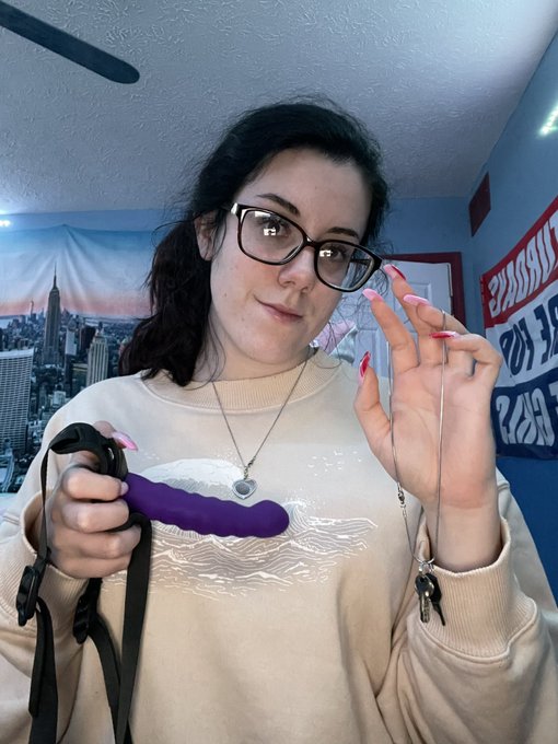 It's Independence Day, but we should all give up our freedom to @diamondanii. Life gets more free once