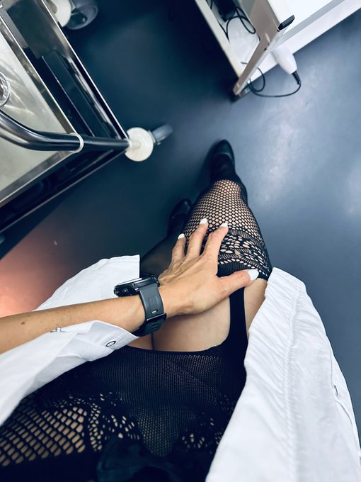 Don't forget your appointment with Dr Lady Tess 🩺👩&zwj;⚕️💉💦 @DerFemDom  Can't wait for your Check up❗️😈 https://t<a href="/tag/derfemdom"class="tags"><span>#derfemdom</span></a>