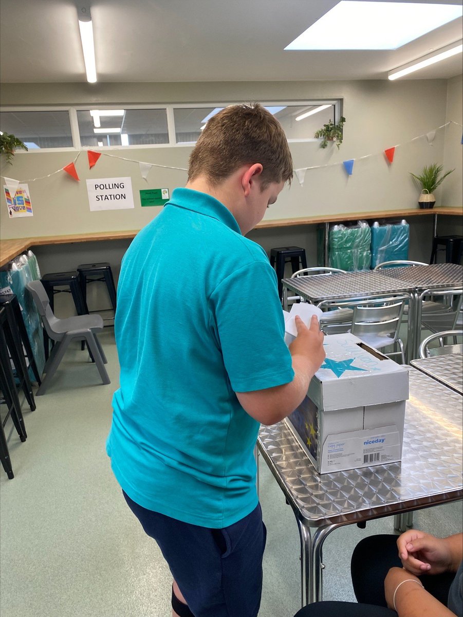 The Sullivan Centre tweet media