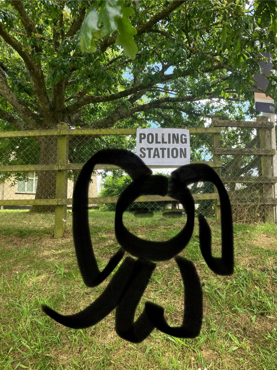 #DogsAtPollingStations
