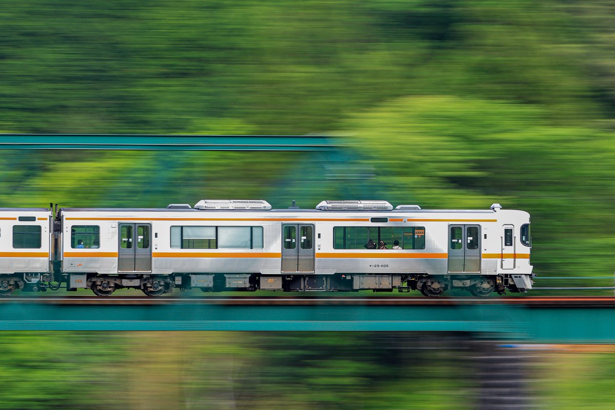 ZmdClIXYLnpvu8R's tweet image. #愛用レンズを画像付きで布教する
EF 70-300mm F4-5.6 L IS USM
長年使ってきたせいか、少し前に故障してしまいましたが、自分の用途にはマッチしていたので、あえて修理・オーバーホール予定🔧