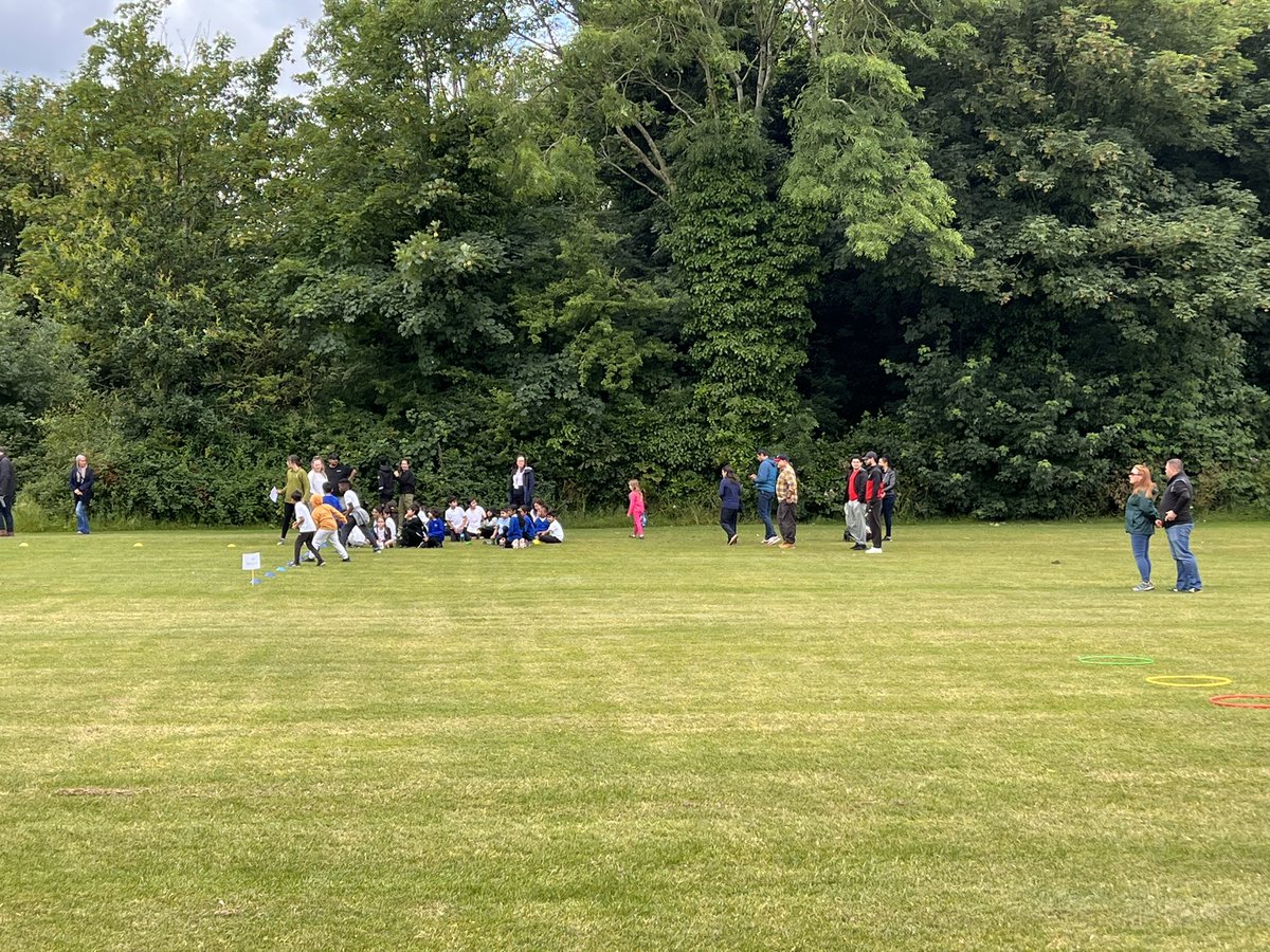 St James Primary - Rusholme tweet media