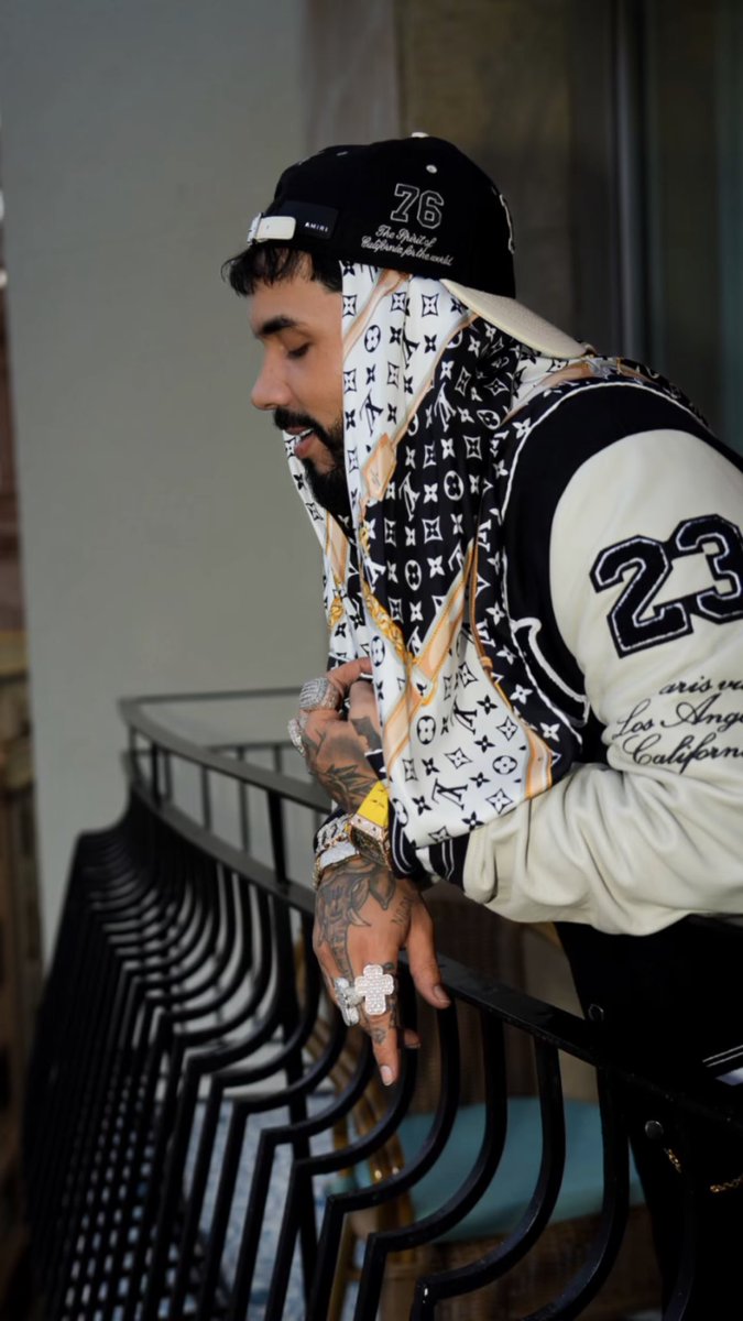 legendanuel's tweet photo. Padre eterno de FEID. 👹 https://t.co/hKrj20UMUu