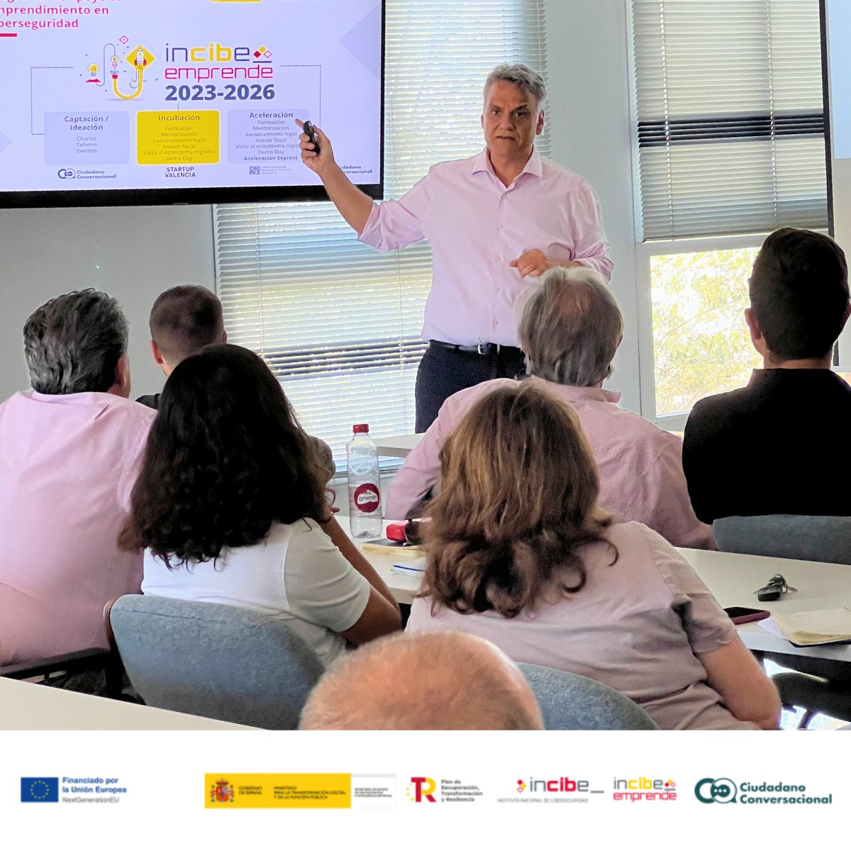 CConversacional's tweet photo. 📢 Aforo completo en la charla de hoy en CEEI Valencia  !

Gracias a los 30 participantes y a @ceeivalencia por su energía e implicación😍 

Una de las +130 iniciativas dentro del marco del programa #INCIBEemprende.

👉 Descubre más https://t.co/cGKIUy0lGf https://t.co/aOkSEgFTKE