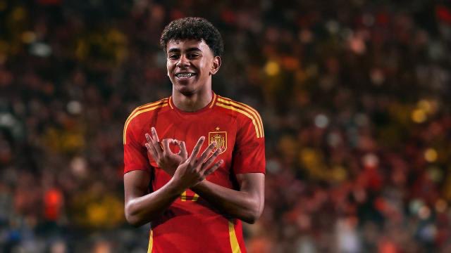 atoidan's tweet photo. Five outstanding young players at Euro 2024

1. Nico Williams (Spain) 22 years 
2. Jamal Musiala (Germany) 21 years 
3. ⁠Jude Bellingham (England) 20 years 
4. ⁠Arda Guler (Turkey) 19 years 
5. ⁠Lamine Yamal (Spain) 16 years https://t.co/xOOePYKL2w